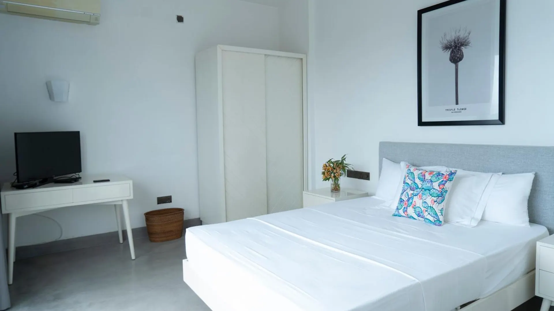 Four Petals Inn Colombo Sri Lanka