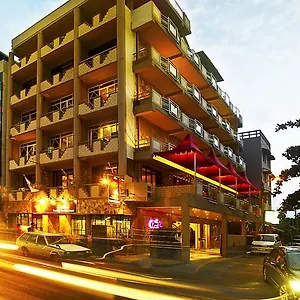 2* Hotel Omega Regency