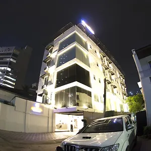 Hotel 02, Kolombo